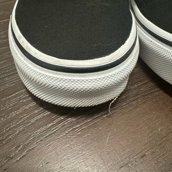 Vans Authentic Shoe. Size 7. Color Black. - Picture 2 of 15